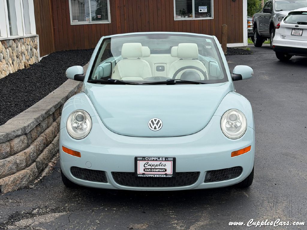 2010 Volkswagen Beetle Image 13