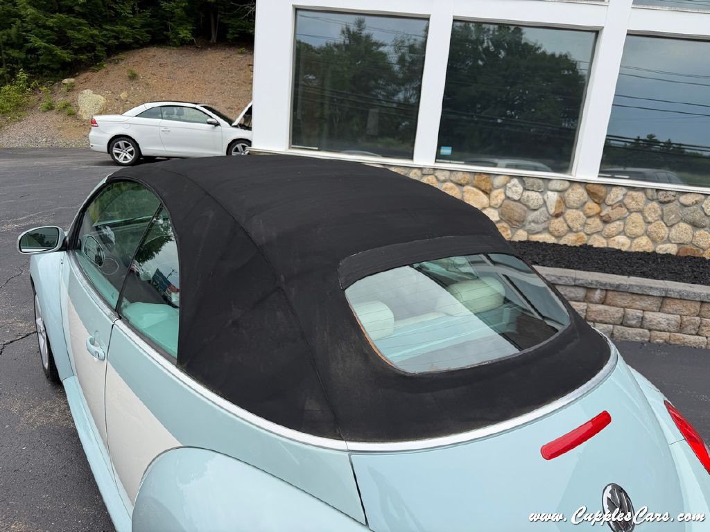 2010 Volkswagen Beetle Image 18