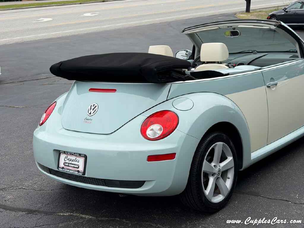 2010 Volkswagen Beetle Image 39