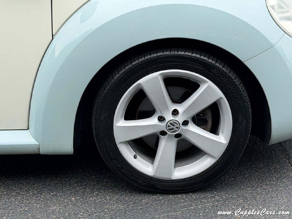 2010 Volkswagen Beetle Image 42