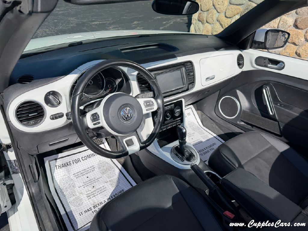 2018 Volkswagen Beetle Image 6