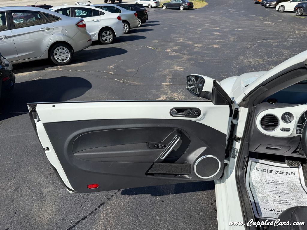 2018 Volkswagen Beetle Image 7
