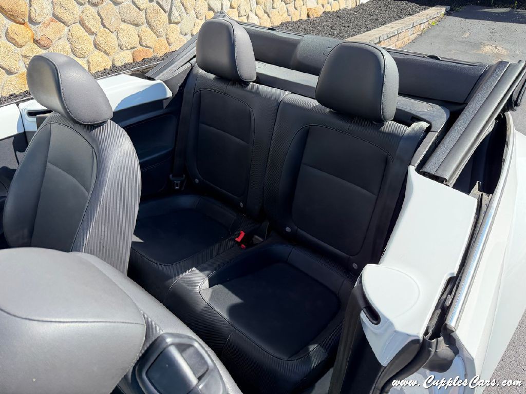 2018 Volkswagen Beetle Image 8