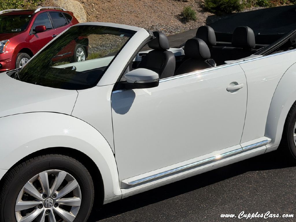 2018 Volkswagen Beetle Image 23