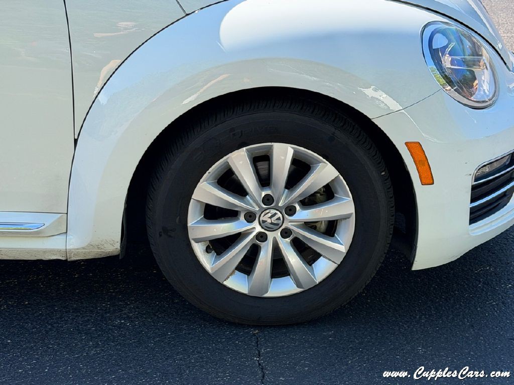 2018 Volkswagen Beetle Image 29