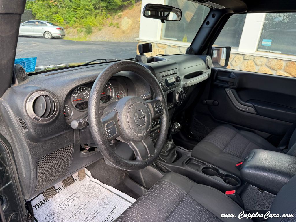 2011 Jeep Wrangler Unlimited Image 6