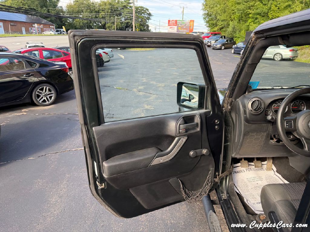 2011 Jeep Wrangler Unlimited Image 7