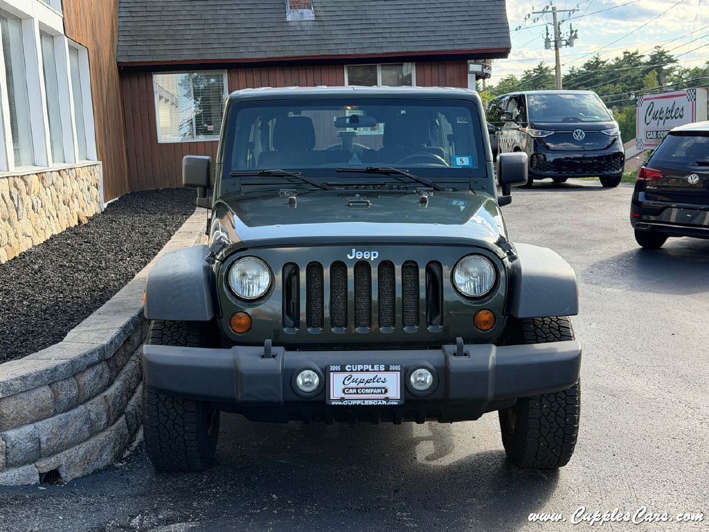 2011 Jeep Wrangler Unlimited Image 13