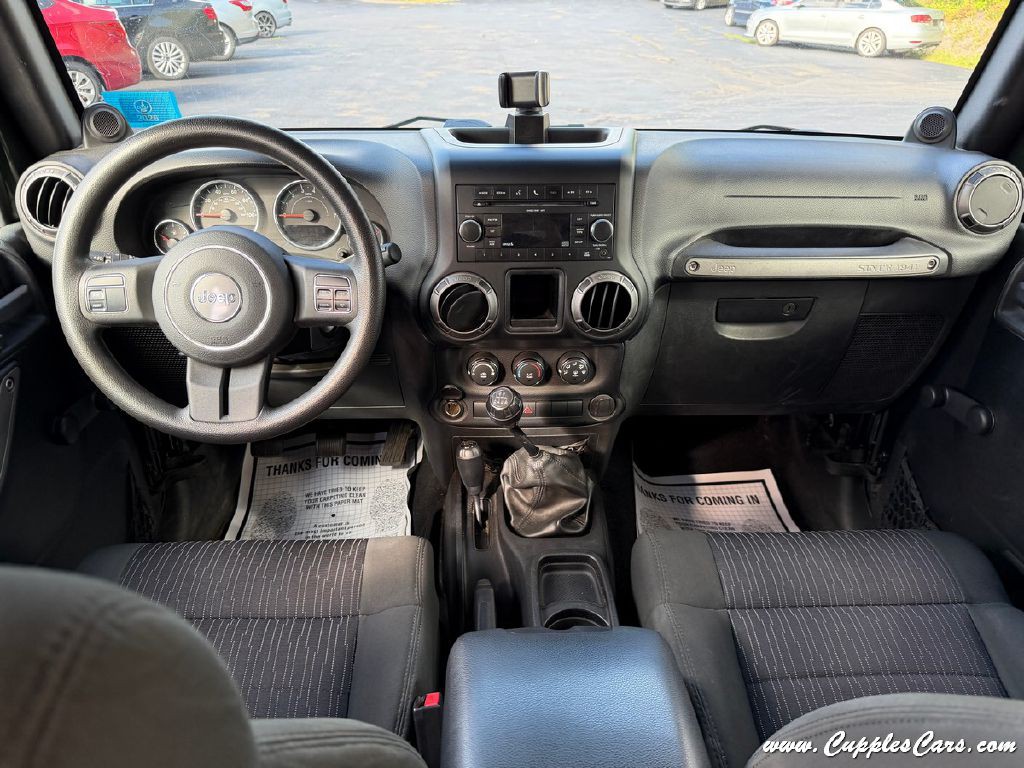 2011 Jeep Wrangler Unlimited Image 16