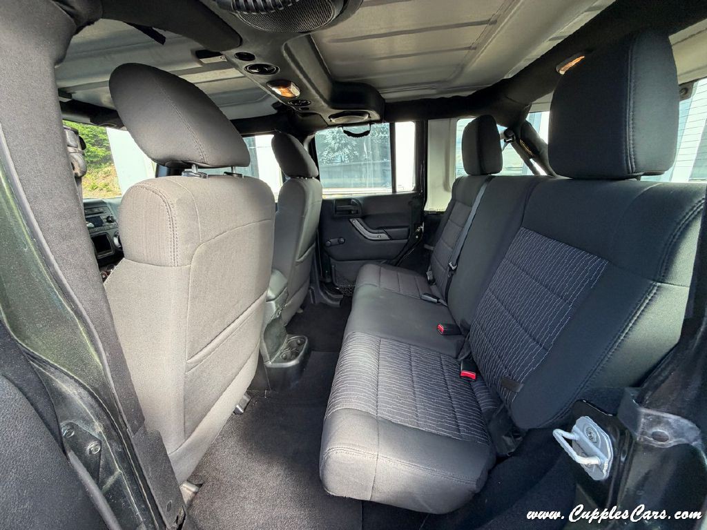 2011 Jeep Wrangler Unlimited Image 23