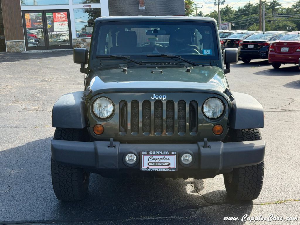 2011 Jeep Wrangler Unlimited Image 25