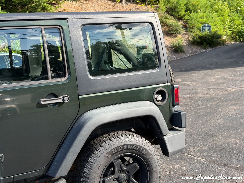 2011 Jeep Wrangler Unlimited Image 29