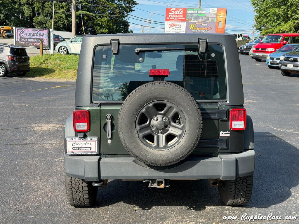2011 Jeep Wrangler Unlimited Image 30