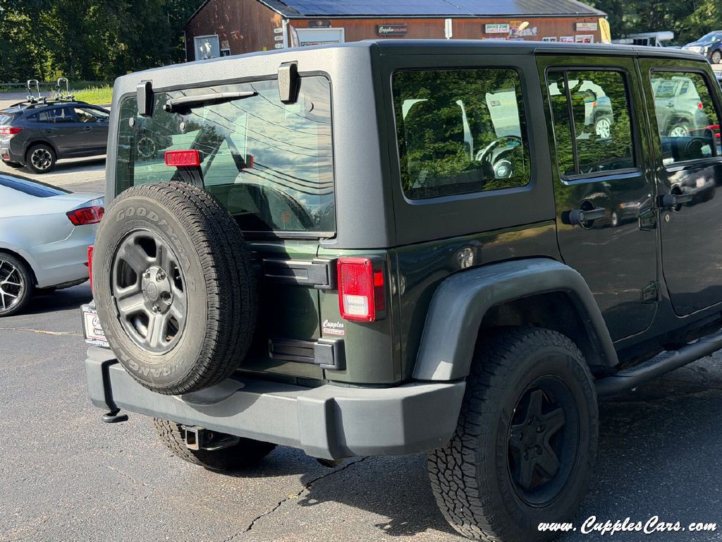 2011 Jeep Wrangler Unlimited Image 31
