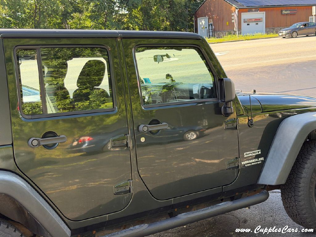 2011 Jeep Wrangler Unlimited Image 33