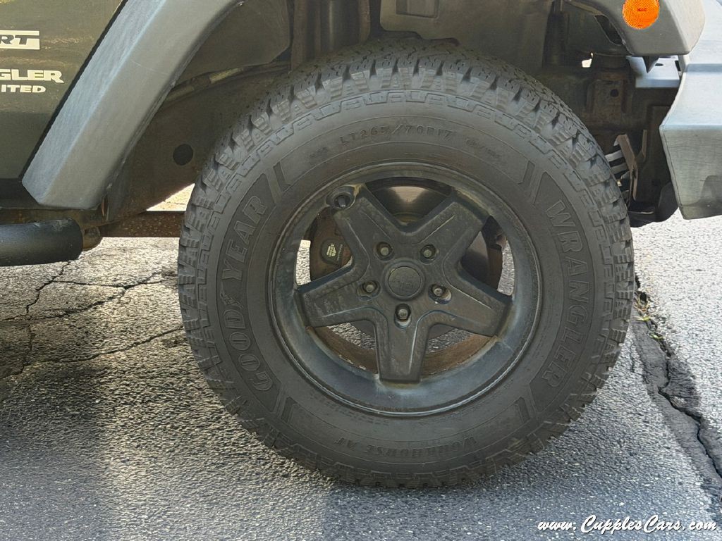 2011 Jeep Wrangler Unlimited Image 35