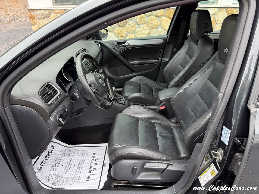 2013 Volkswagen Golf Image 3