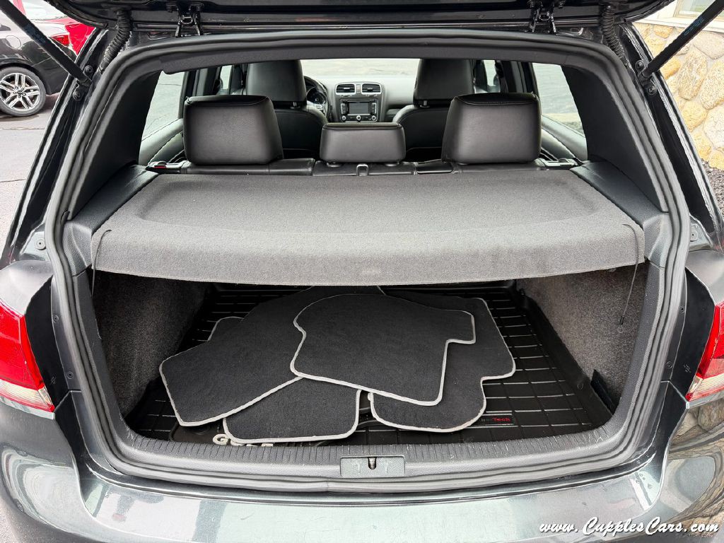 2013 Volkswagen Golf Image 8