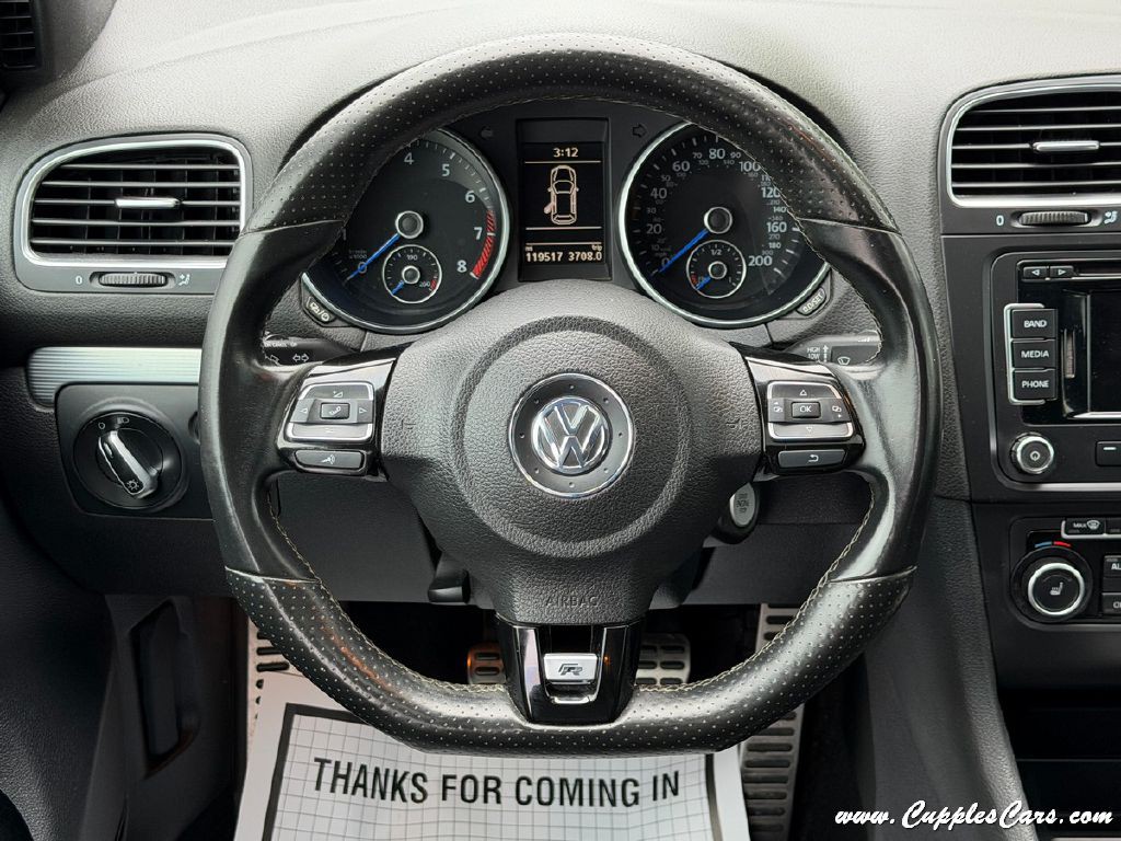 2013 Volkswagen Golf Image 18
