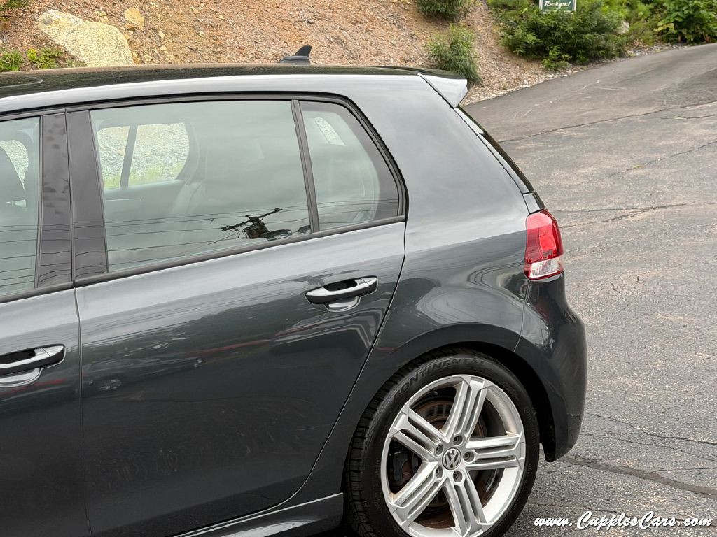 2013 Volkswagen Golf Image 28