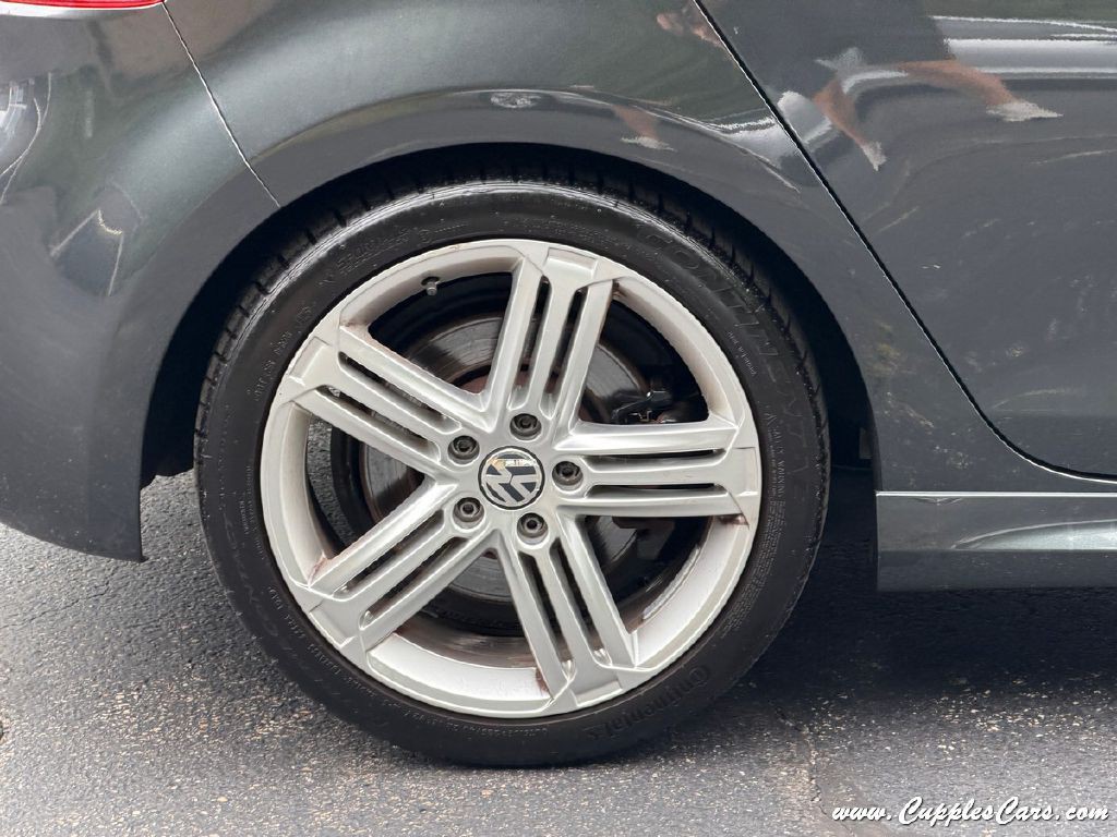 2013 Volkswagen Golf Image 35