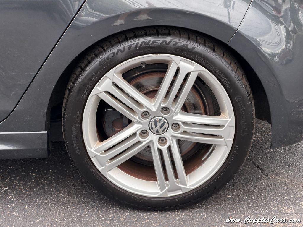 2013 Volkswagen Golf Image 36