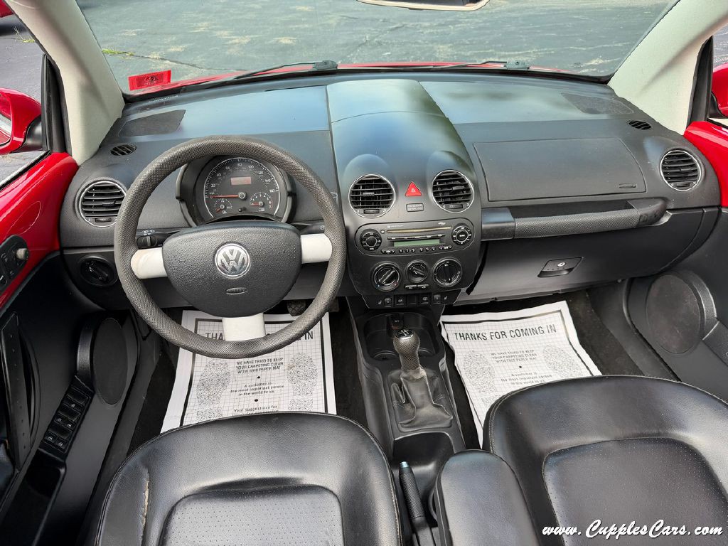 2006 Volkswagen Beetle Image 13