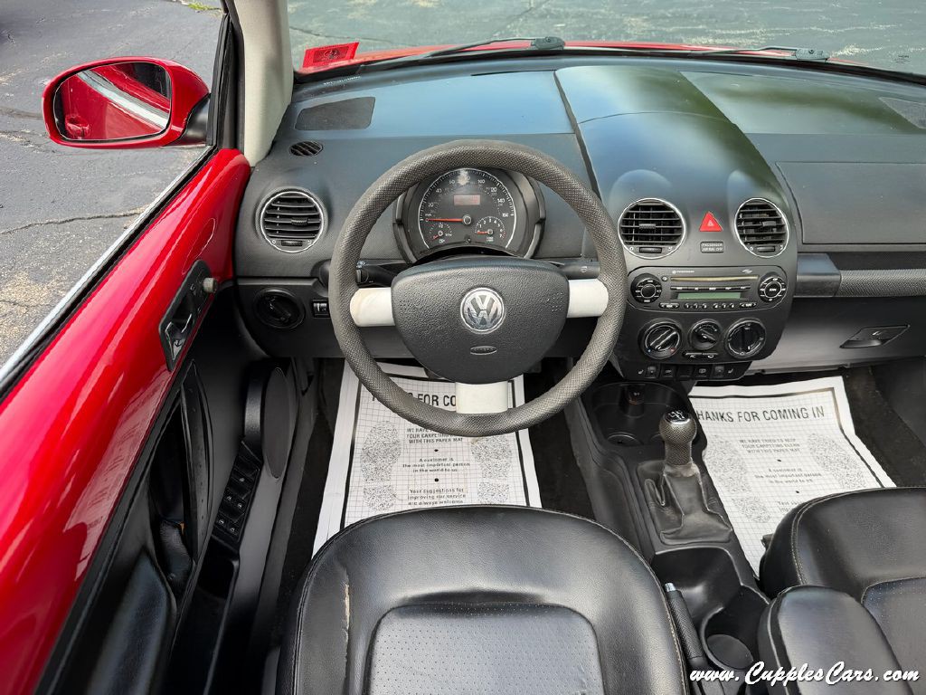 2006 Volkswagen Beetle Image 14