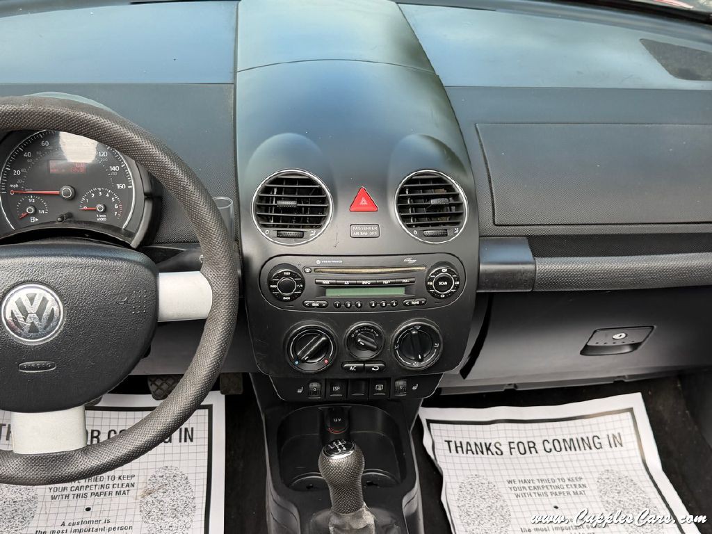 2006 Volkswagen Beetle Image 15
