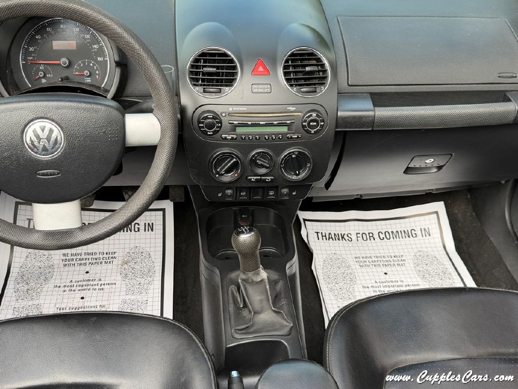 2006 Volkswagen Beetle Image 16