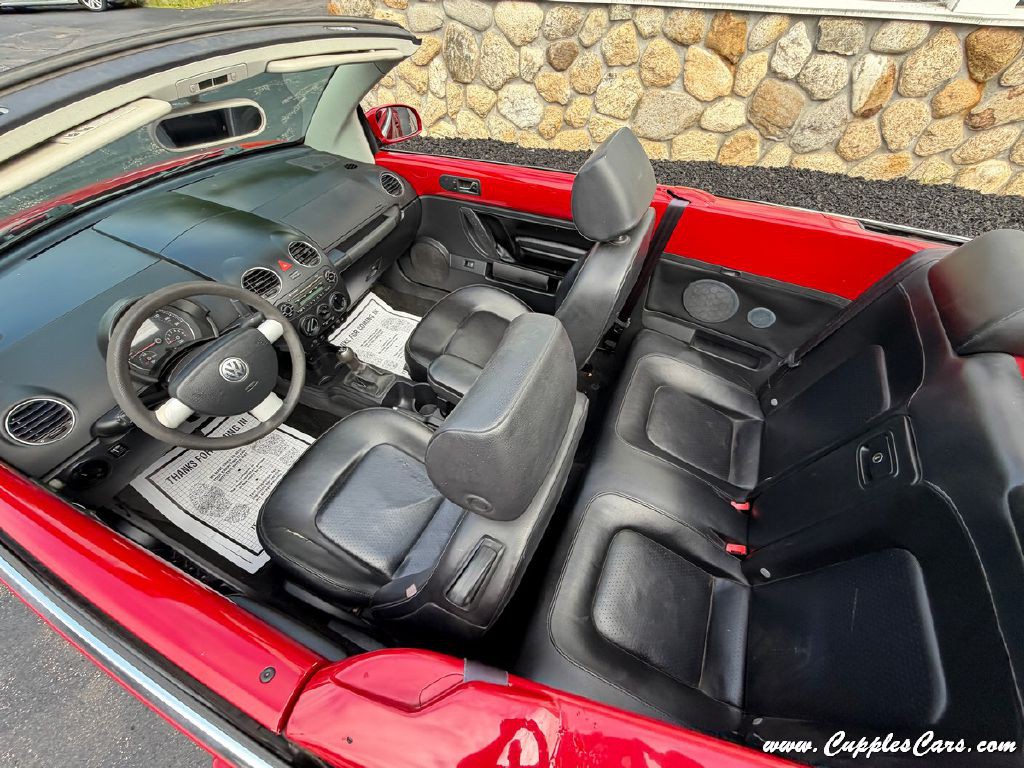 2006 Volkswagen Beetle Image 21