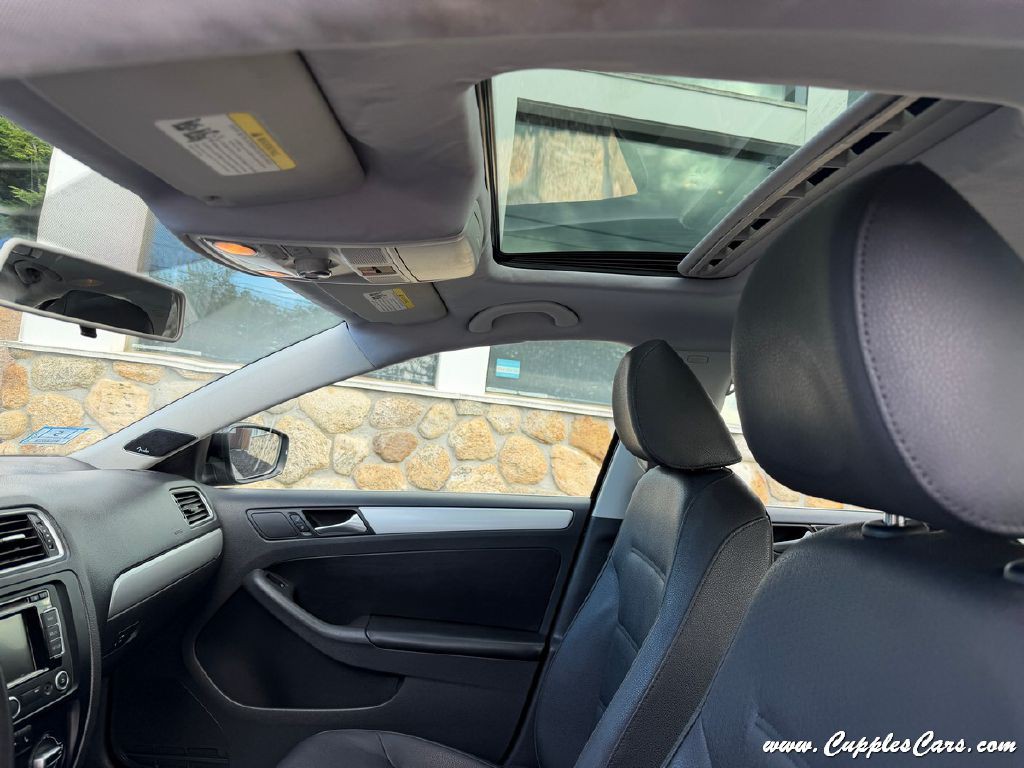 2012 Volkswagen Jetta Image 6