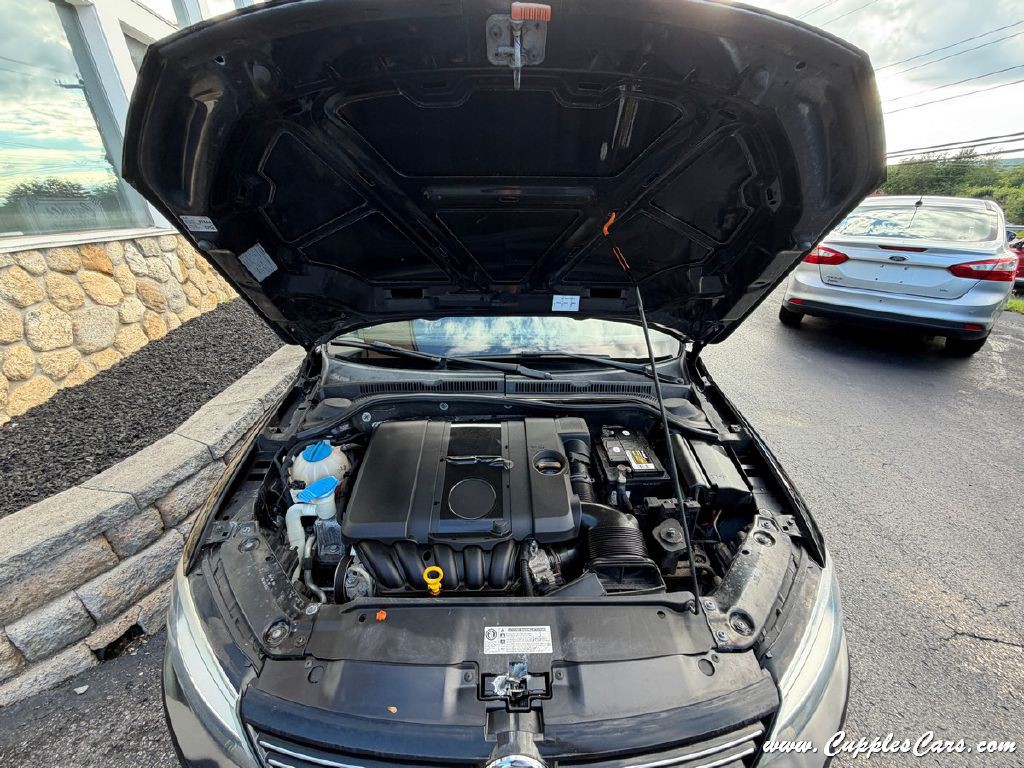 2012 Volkswagen Jetta Image 13