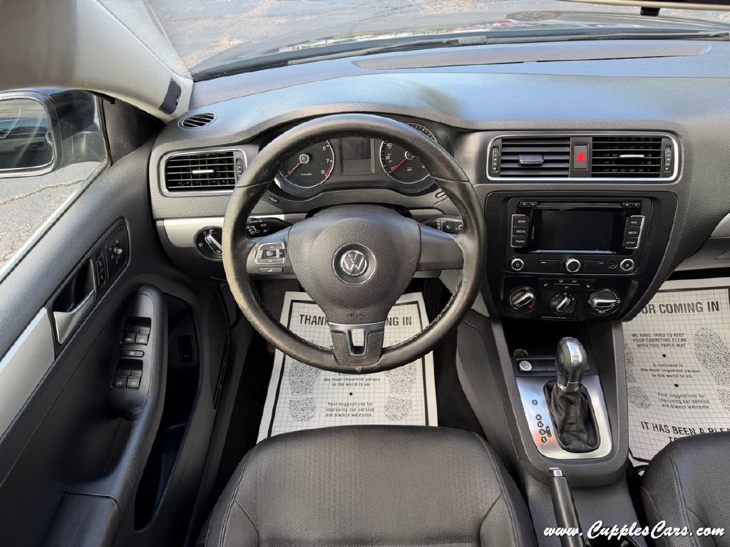 2012 Volkswagen Jetta Image 15
