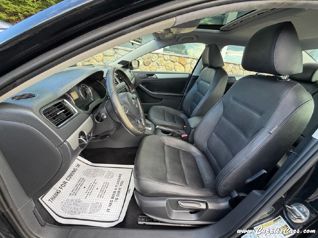 2012 Volkswagen Jetta Image 22