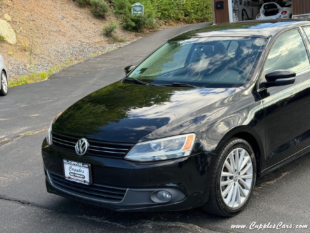 2012 Volkswagen Jetta Image 25