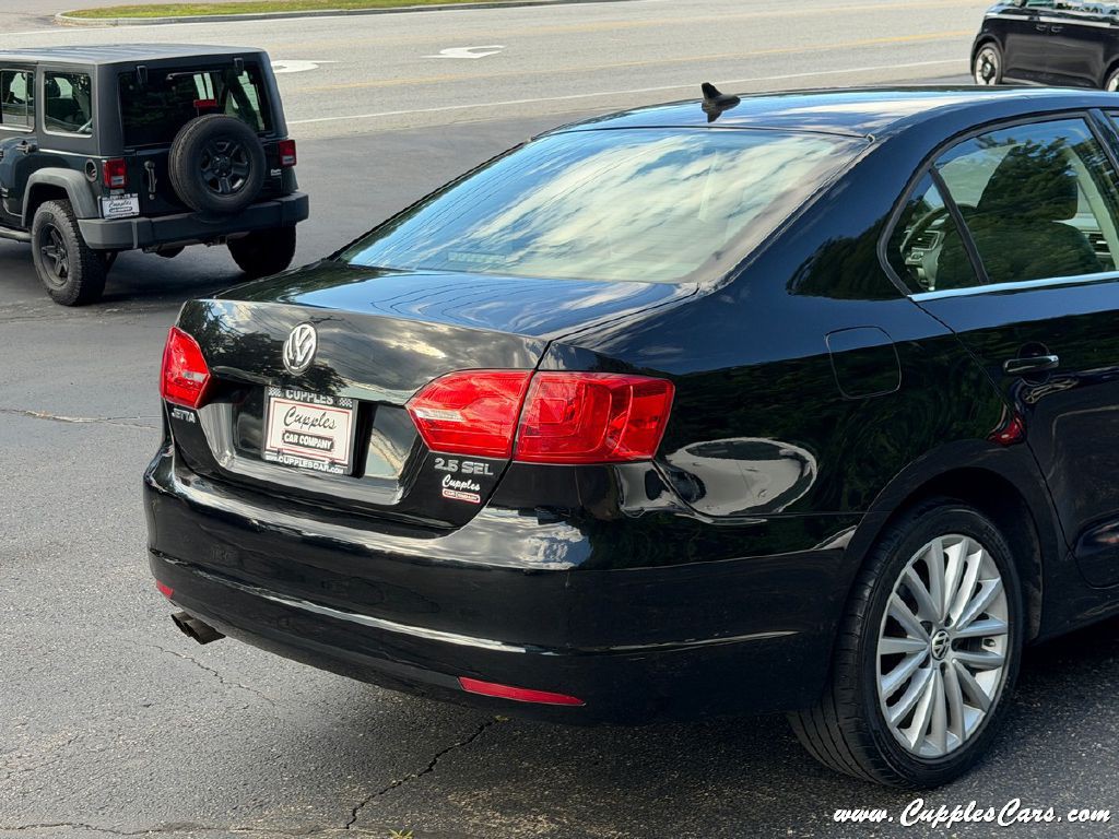 2012 Volkswagen Jetta Image 30