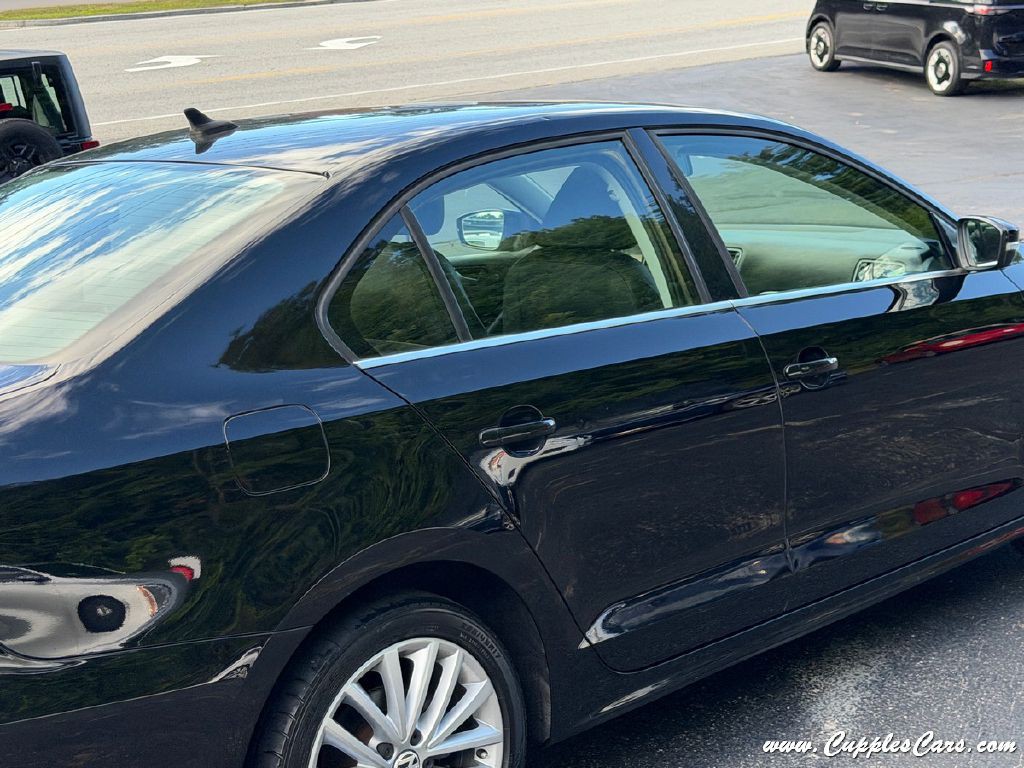 2012 Volkswagen Jetta Image 31