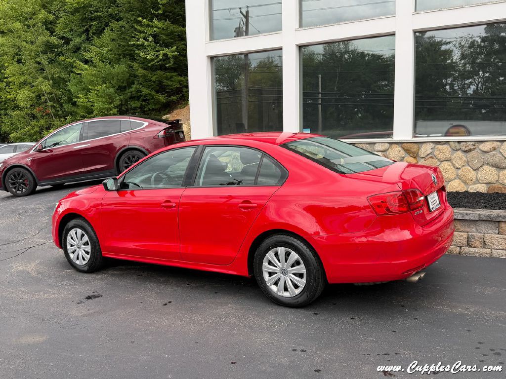 2014 Volkswagen Jetta Image 2