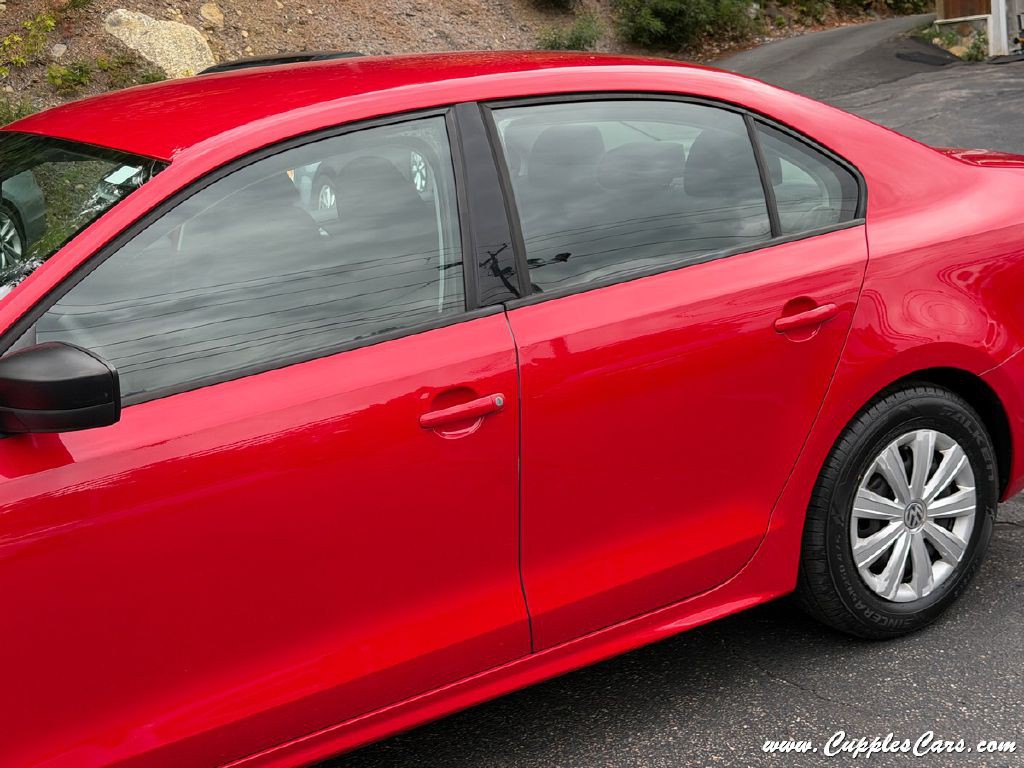 2014 Volkswagen Jetta Image 25