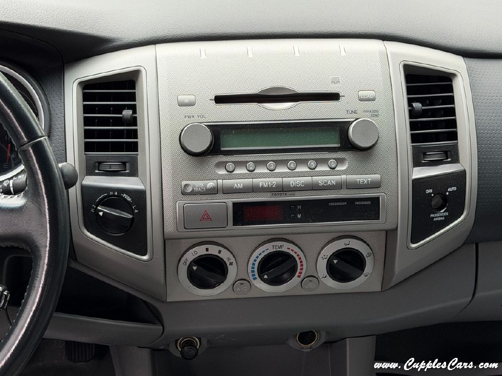 2006 Toyota Tacoma Image 17