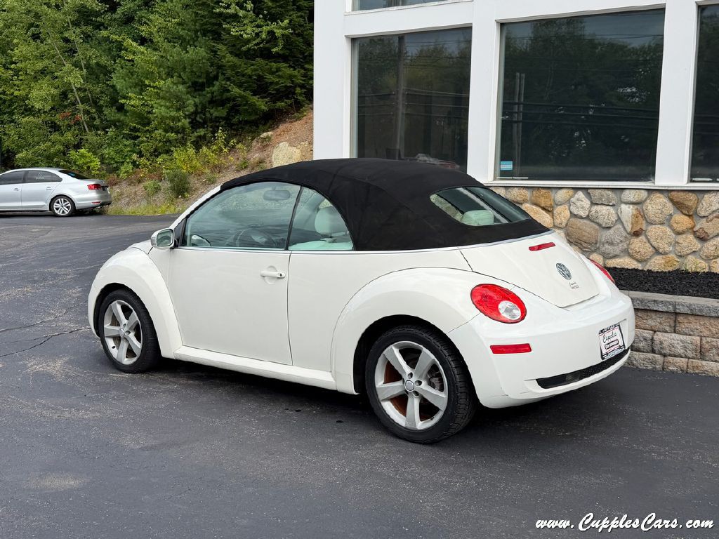 2007 Volkswagen Beetle Image 24