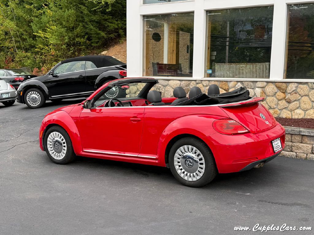 2014 Volkswagen Beetle Image 3
