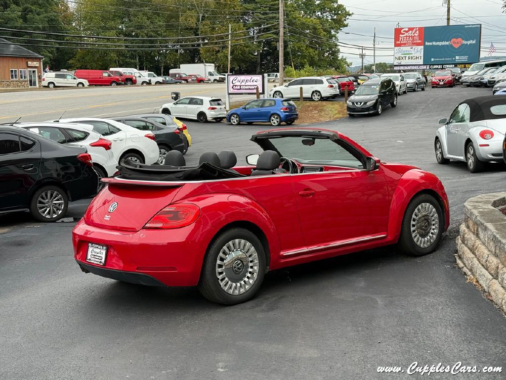 2014 Volkswagen Beetle Image 9