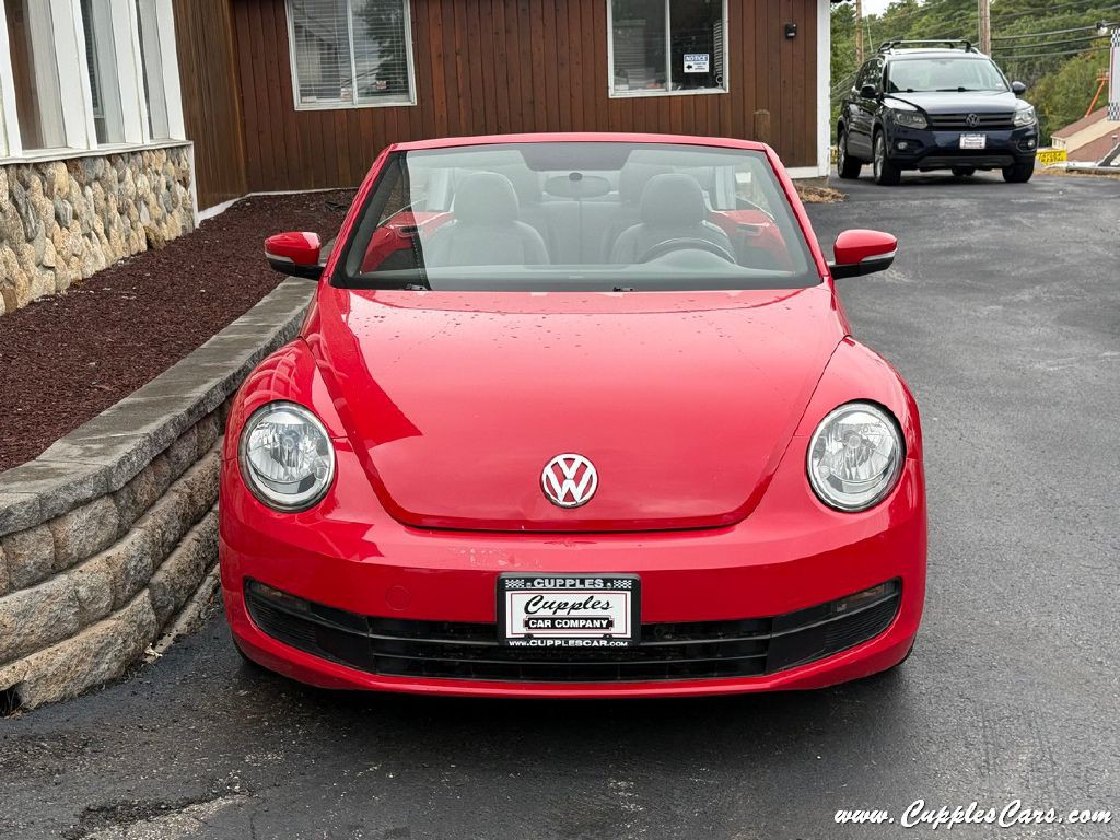 2014 Volkswagen Beetle Image 12