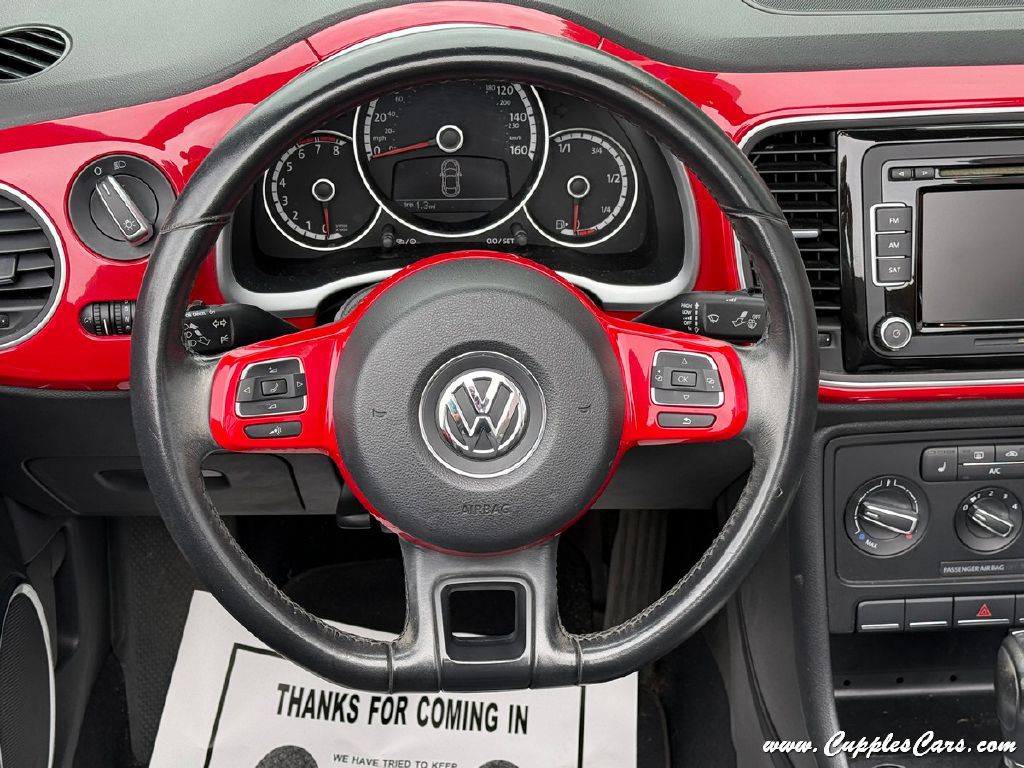 2014 Volkswagen Beetle Image 19