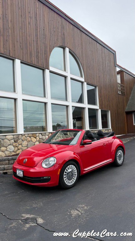 2014 Volkswagen Beetle Image 30