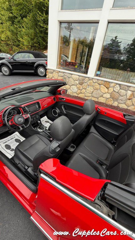 2014 Volkswagen Beetle Image 35