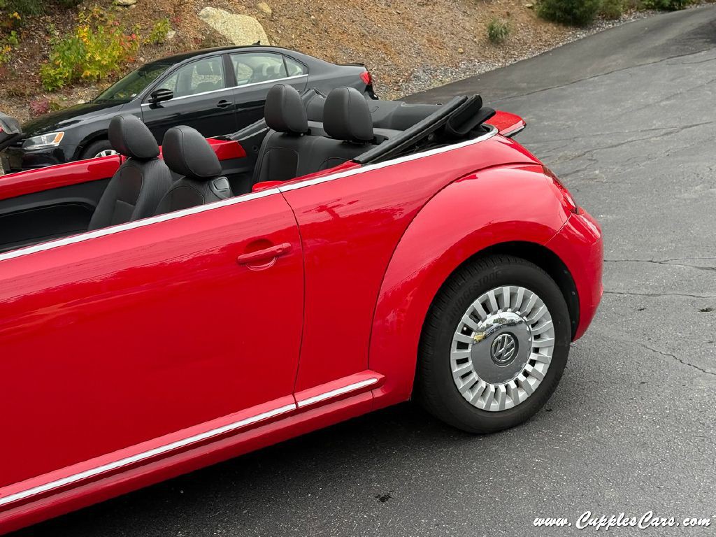 2014 Volkswagen Beetle Image 39