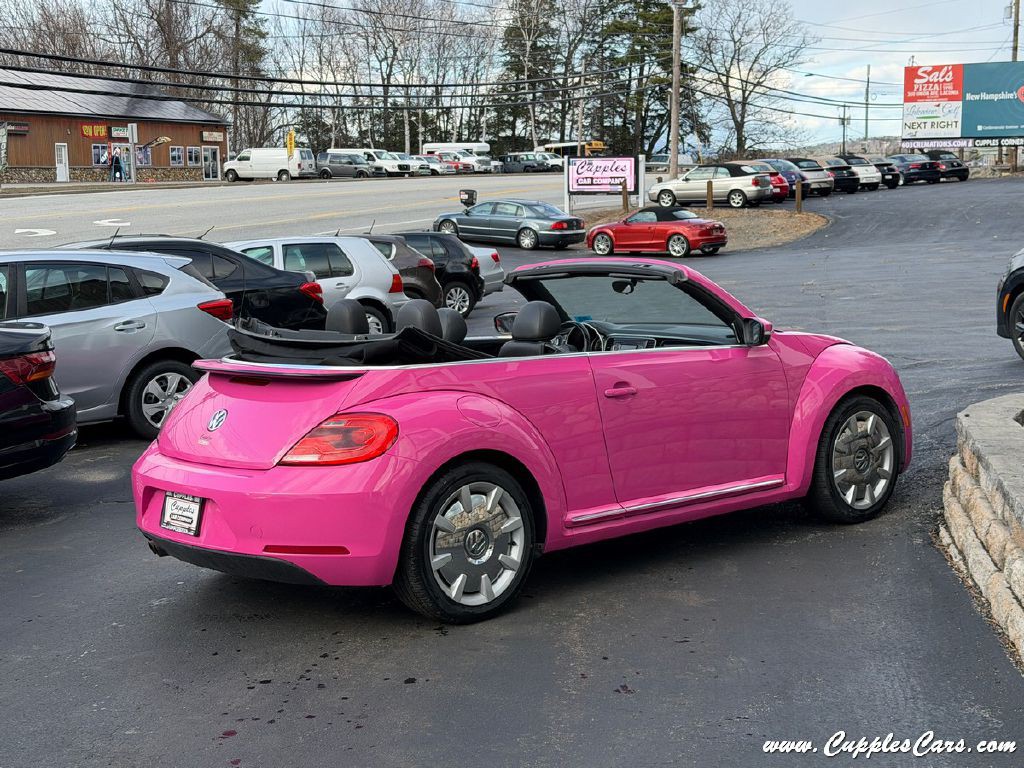 2015 Volkswagen Beetle Image 4